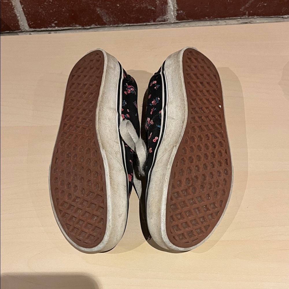 Vans Black and Pink Floral Sneakers - Picture 4 of 5